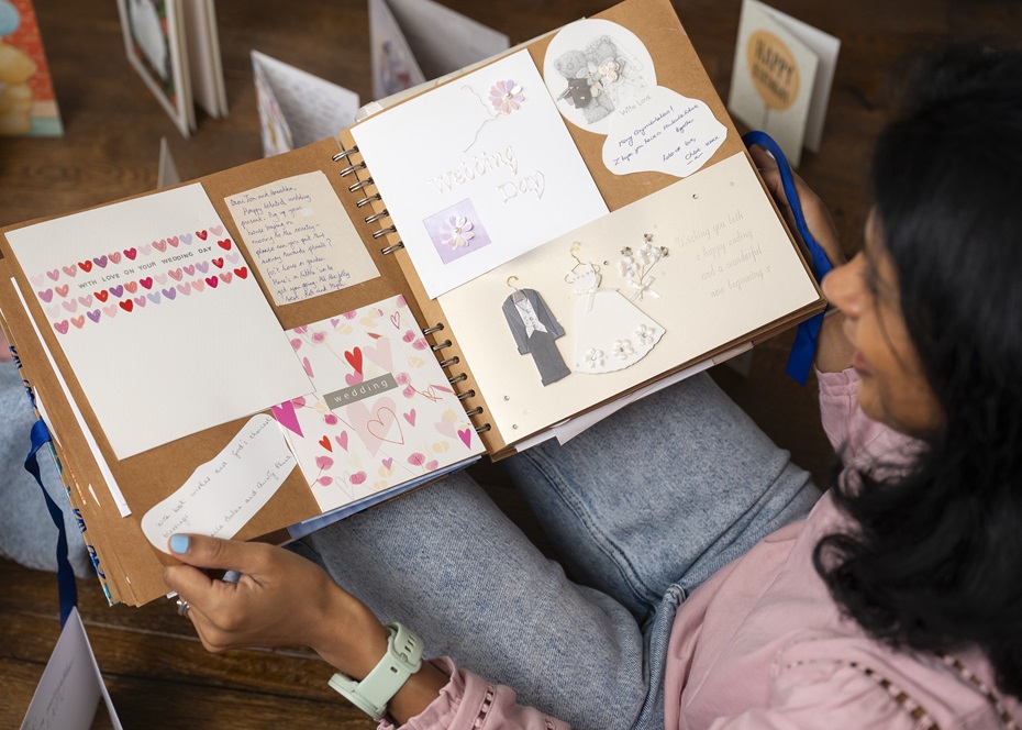 Anushka shows off her DIY scrapbook of cards she's received