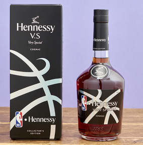 Hennessy VS Cognac 70cl Gift Box