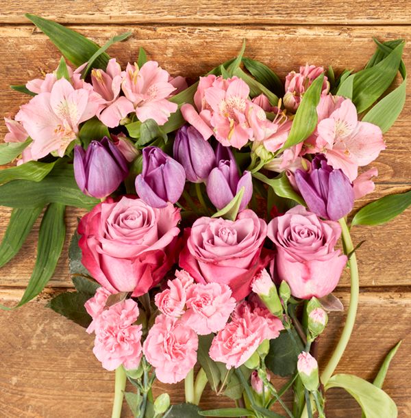 Tulip and Carnation Pink Letterbox Funky Pigeon