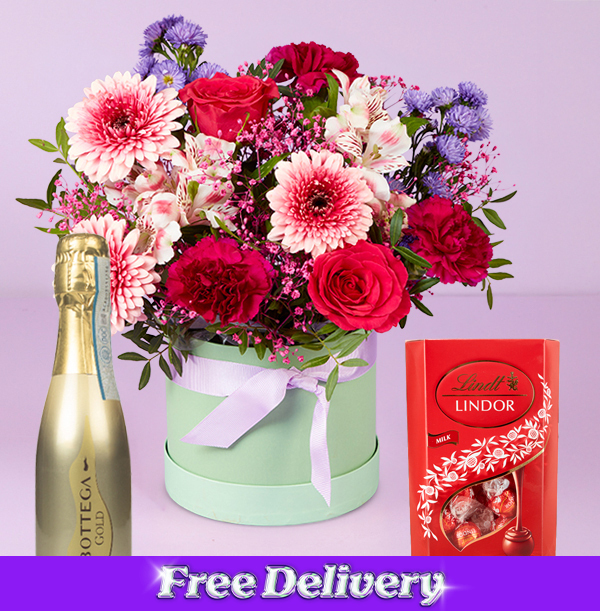 The Ultimate Hatbox with Fizz & Chocs Giftset