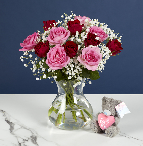 The Dozen Red & Pink Rose Bouquet with FREE Tatty Teddy - £29.99