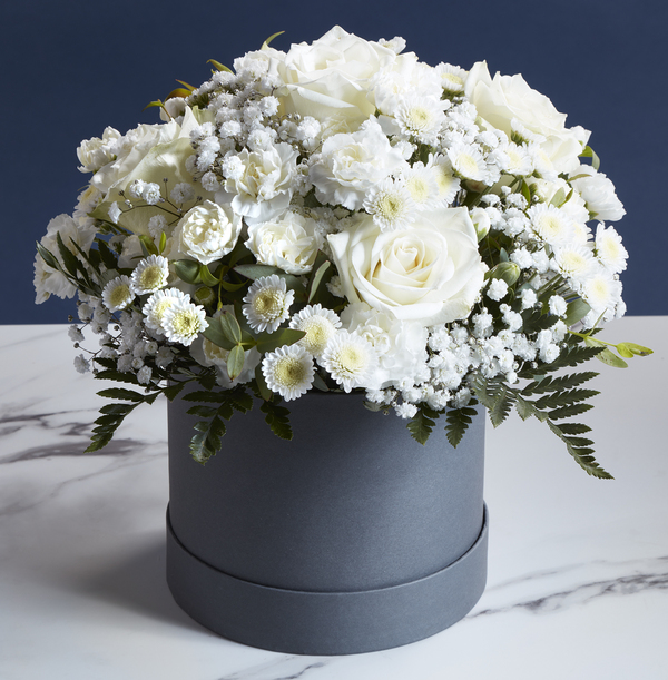 The Luxury White Flower Hatbox