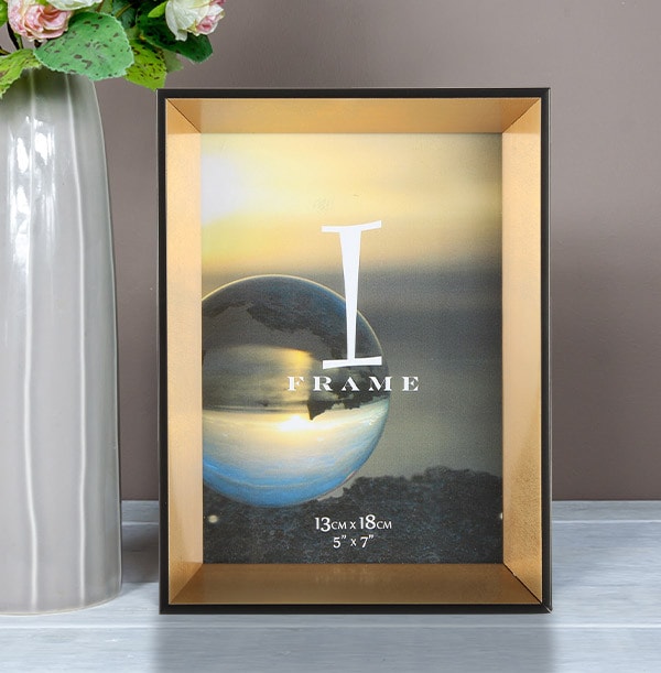 Black & Gold Photo Frame - 5 x 7 in