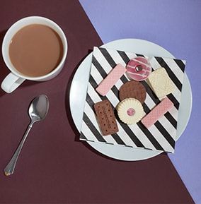 Solid Chocolate Biscuits Gift Set