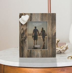 Distressed Wood Photo Frame - 5 x 7 in