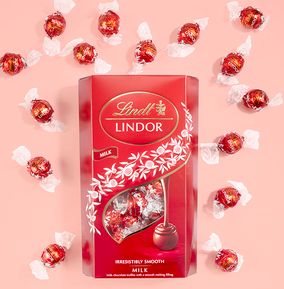 XL Lindt Lindor Milk Chocolate Truffles 600g