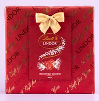 Tap to view Lindt Lindor Gift Wrapped Milk Chocolate Truffles