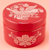 Tap to view William Morris Raspberry Trinket Box