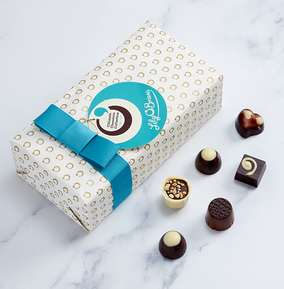 Lily O’Brien’s Ultimate Collection Gift Wrapped 16 chocolates
